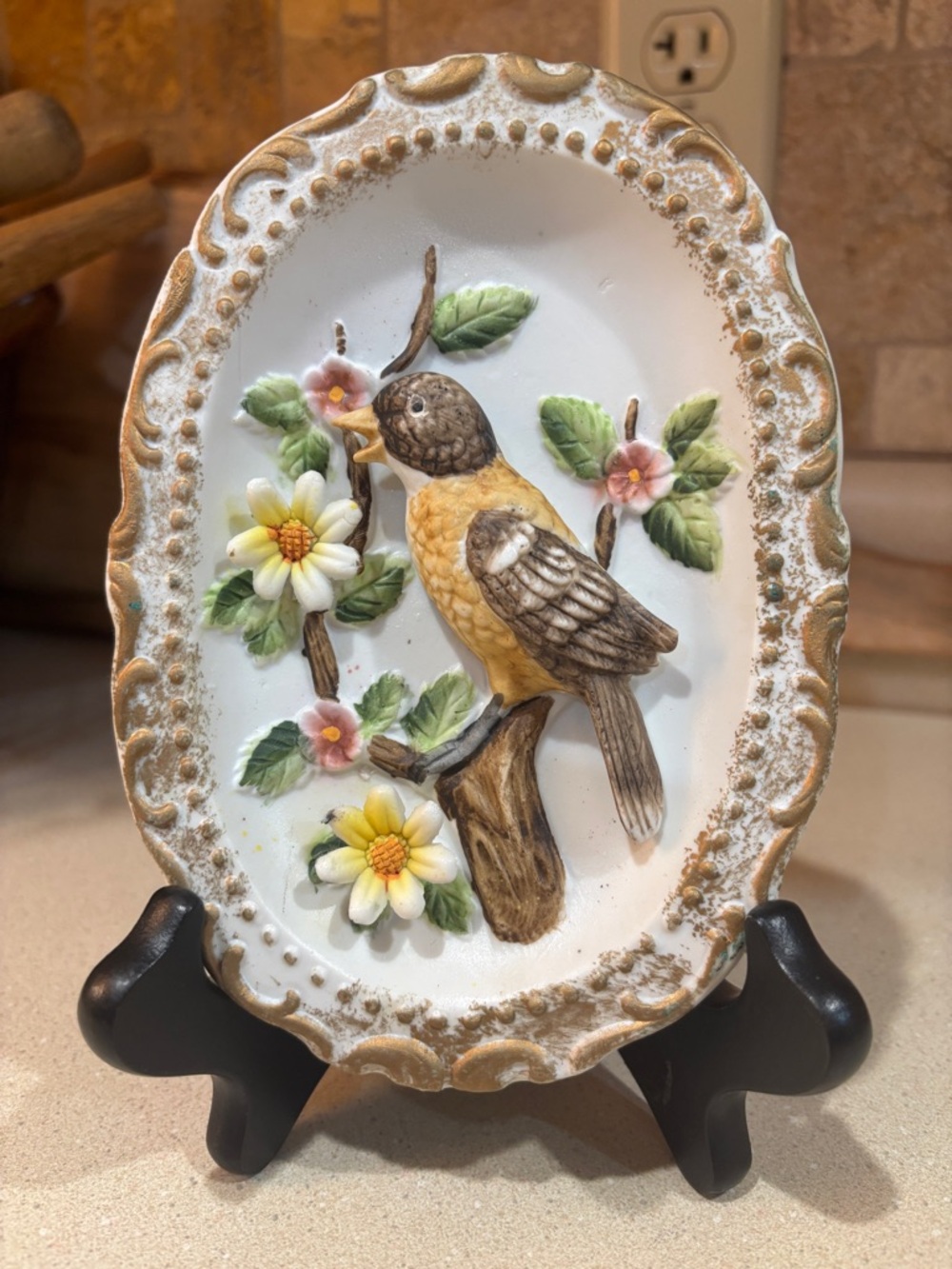 Vintage HOMCO porcelain bisque 3D wall hanging